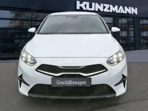 Kia Ceed / cee'd Ceed 1.5T DCT Vision Navi Komfort-plus-Paket ACC Bild 2