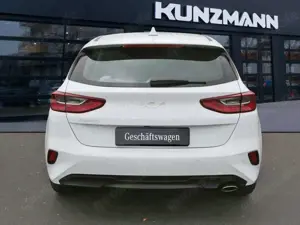 Kia Ceed / cee'd Ceed 1.5T DCT Vision Navi Komfort-plus-Paket ACC Bild 4