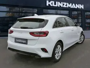 Kia Ceed / cee'd Ceed 1.5T DCT Vision Navi Komfort-plus-Paket ACC Bild 3