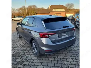 Skoda Fabia Tour 1.0 TSI 85 KW 7 Gang DSG*ACC*AHK*PTS*RFK Bild 3