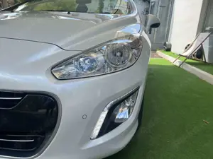 Peugeot 308 Allure,Klima2Z,PDC,,SHZ+Leder,LED,2H,TOP Bild 2