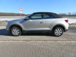 Volkswagen T-Roc Cabrio 1.5 TSI OPF DSG Style StandHzg WR SR NAVI Klima Bild 2