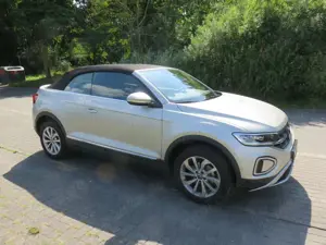 Volkswagen T-Roc Cabrio 1.5 TSI OPF DSG Style StandHzg WR SR NAVI Klima Bild 4