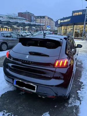 Peugeot 208 Allure Bild 4