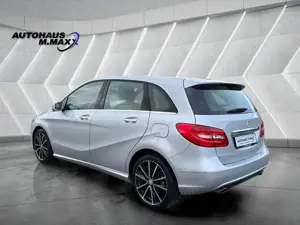 Mercedes-Benz B 200 B200 Automatik *Sport *Xenon *Navi R*Kamera Bild 5