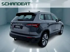 Skoda Karoq 1.5 TSI Tour DSG Matrix AHK Navi 4xSitzhzg Klima Bild 4