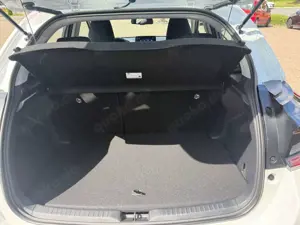 Toyota Yaris Hybrid Business Edition Bild 3