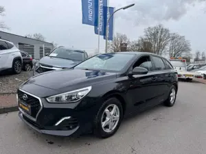 Hyundai i30 2.HAND/AUTOMATIK/KLIMA/ALU/TÜV-SERV.-NEU!!!