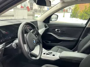 BMW 318 3er 318i Aut. Premium Selection M Shadow Line Garantie Bild 5