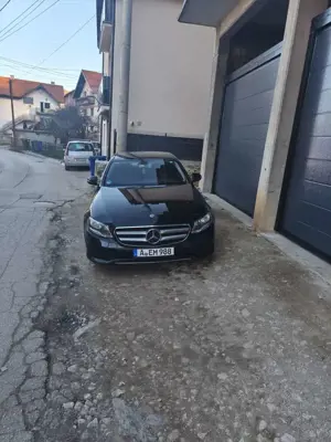 Mercedes-Benz E 200 E 200 d 9G-TRONIC