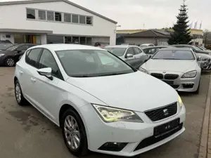 SEAT Leon Style*NEU*TÜV*NAVI*PDC* Tempomat* Sitzheizu Bild 2