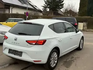 SEAT Leon Style*NEU*TÜV*NAVI*PDC* Tempomat* Sitzheizu Bild 5