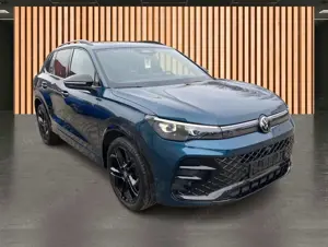 Volkswagen Tiguan 1.5 eTSI 110 kW R-Line*BlackStylel*HK Bild 4