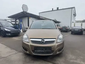 Opel Zafira Family Plus*7-Sitzer*Navi*Bluetooth*Sitzheizung* Bild 2