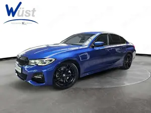 BMW 320 i xDrive 1.HAND | M-PAKET | LASERLICHT