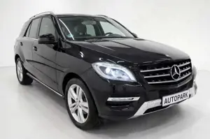 Mercedes-Benz ML 250 CDI BlueTec *AHK*LEDER*NAVI*PANORAMADACH*