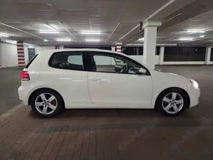 Volkswagen Golf 2.0 TDI DPF Comfortline