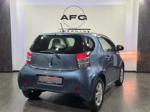 Toyota iQ iQ Basis *AUTOMATIK* Bild 5