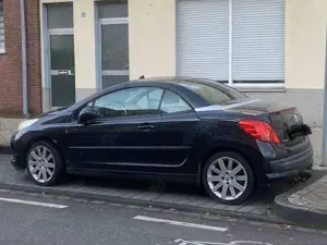 Peugeot 207 207 CC 120 VTi Sport Bild 1