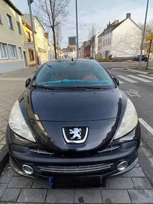 Peugeot 207 207 CC 120 VTi Sport Bild 3