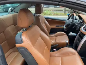 Peugeot 207 207 CC 120 VTi Sport Bild 5