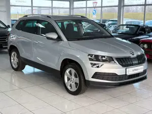Skoda Karoq Ambition 2.0L+Navi+SpurAss+Kamera+1.Hand