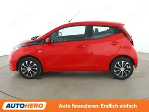 Toyota Aygo 1.0 x-play Team D*KLIMA*GARANTIE* Bild 3