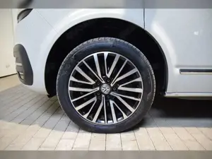 Volkswagen T6 Multivan T 6 Multivan 6.1 TDI "Generation SIX" DSG Bild 4