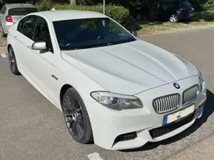 BMW M550 5er Diesel M550d xDrive Sport-Aut.