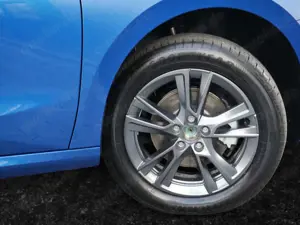 Skoda Fabia 1.0 TSI DSG Balance SHZ NAVI ACC LED Bild 5