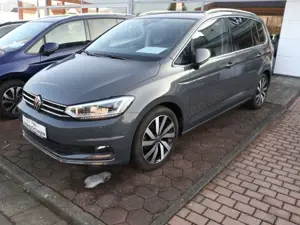 Volkswagen Touran Highline 1.5 TSI DSG APP/NAVI/PANO Bild 2