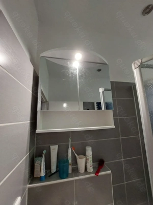 Spiegelschrank - weiß lackiert - mit LED-Beleuchtung - 61 cm