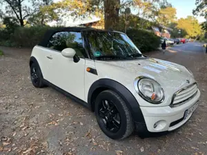 MINI One Cabrio Vollleder und Karman Soundsystem!