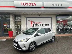 Toyota Yaris Hybrid Team Deutschland - SHZ, CAM,  Alu,  BT