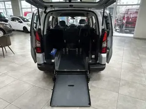 Citroen Berlingo Behindertengerecht Neuwertig 6.431 km