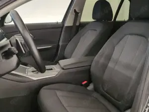 BMW 320 d xDrive Touring Navi/Laser/RFK/HuD/SHZ Navi/Laser Bild 3