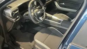 Dacia Bigster Journey HYBRID 155 Bild 5