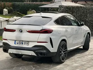 BMW X6 xDrive40i Bild 3