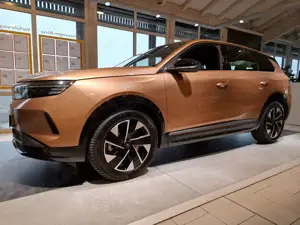 Opel Grandland Electric 157 kW Edition W-LAN LED