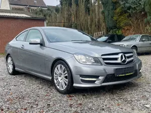 Mercedes-Benz C 180 C 180 CGI BlueEfficiency AMG| HU-Neu |