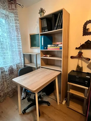 Regal und Schreibtisch für Jugendzimmer