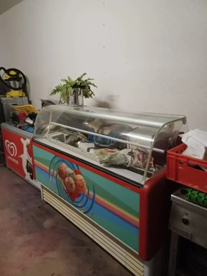 Winter Aktion 2026  Preisreduzierung Restaurantinventar + Eisvitrine Theke mit 18 Behälter