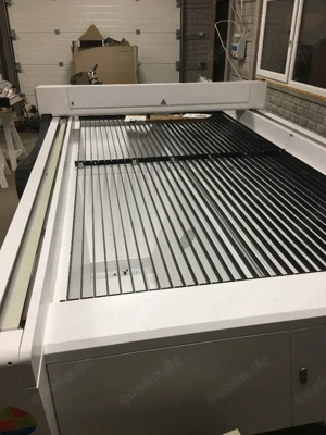 BODOR CO2-Laserplotter, großer Arbeitsbereich 1500 x 3000 mm