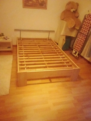 Bett zu verkaufen 