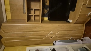 Echtholzwohnwand  Bild 2