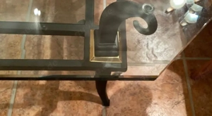 Wohnzimmertisch - Couchtisch Glas mit geschmiedetem Rahmen