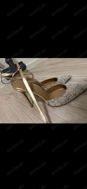 high heels mit perlen 