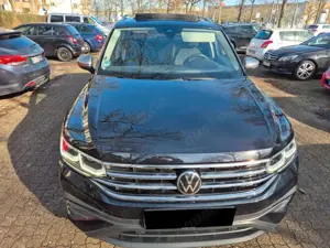 Volkswagen Tiguan Allspace Life AUT.PANO ALCANTARA19200NETT Bild 4