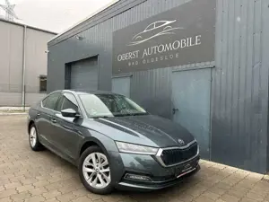 Skoda Octavia Lim.*1.Hand*Tüv Neu*Scheckheft*PDC*SHZ