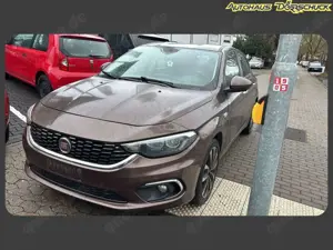 Fiat Tipo 1.6 JTDM Lounge DCT. ACC. Kamera. NAVI